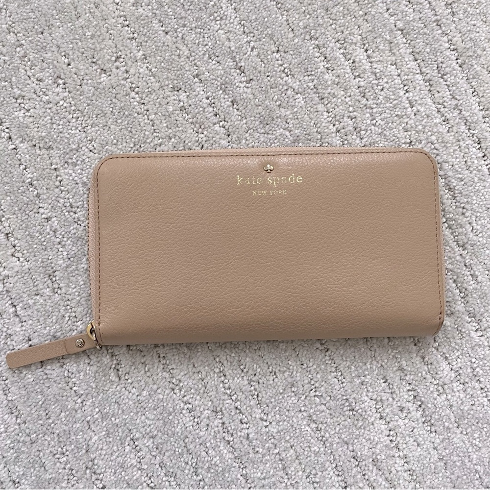 Kate Spade Nude Wallet